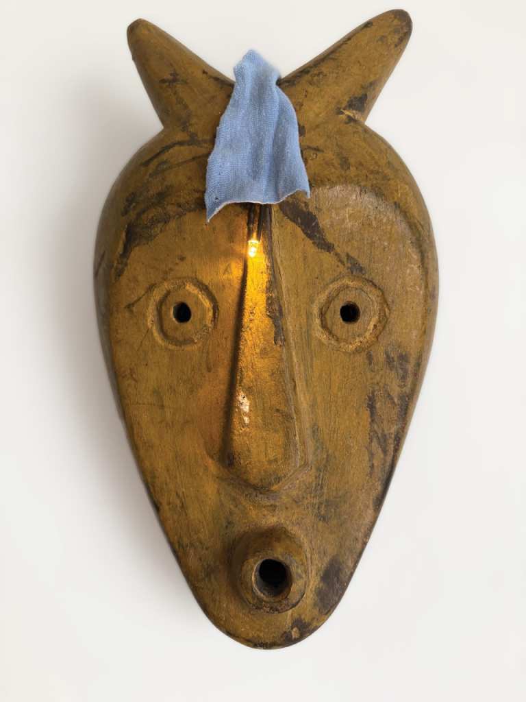 Round Mouth